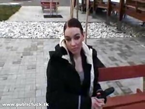 نوار سبزه ، گربه خود ...